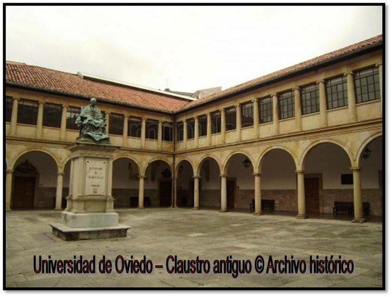 Uni Oviedo claustro.jpg