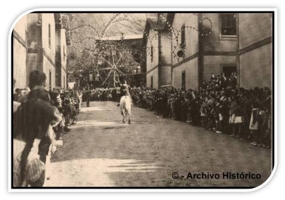 Cristo carrera cintas a caballo.jpg