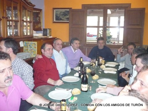 Con los amigos de Turón.JPG