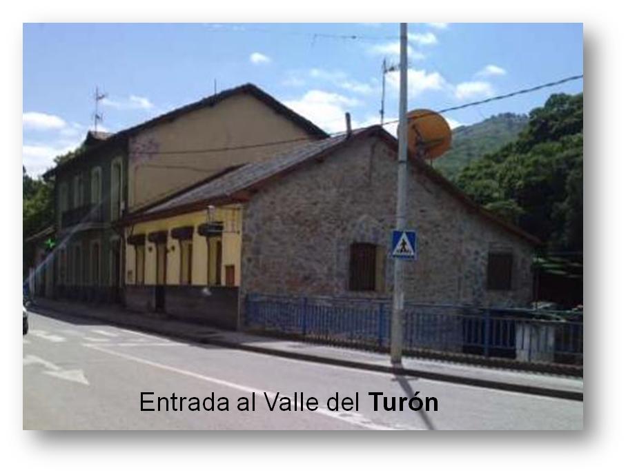 Entrada al valle del Turón 2.jpg