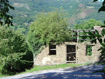  Candanal casa en ruinas-1.JPG 