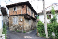  Casa de las mas antiguas de Villabazal foto 1-1.JPG 