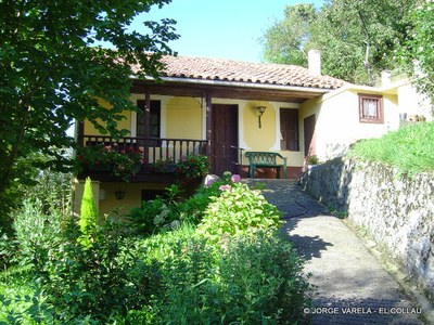  El Collau casa con entrada-1.JPG 