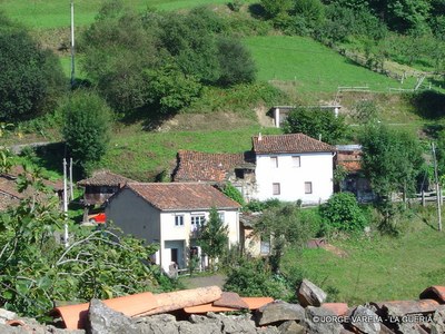  La Hueria desde la capilla-1.JPG 